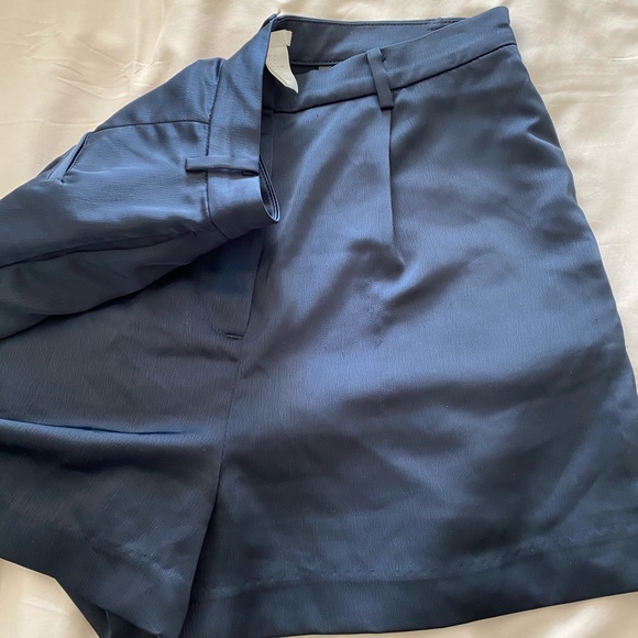 Hm silk navy shorts - Picture 4 of 5
